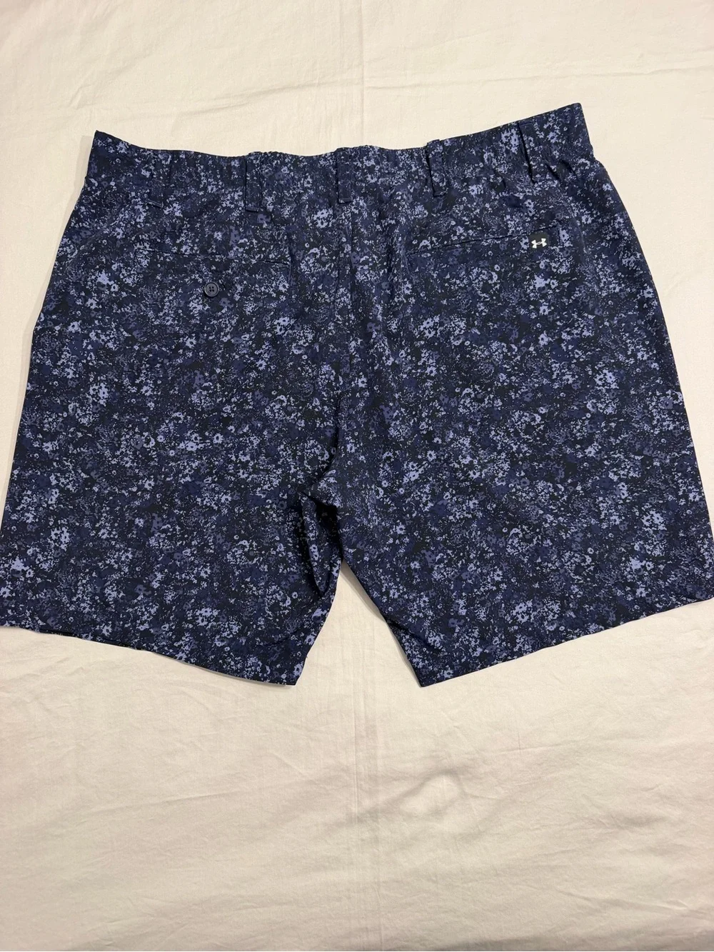 Under Armour Golf Shorts Size 44 Navy Blue Print